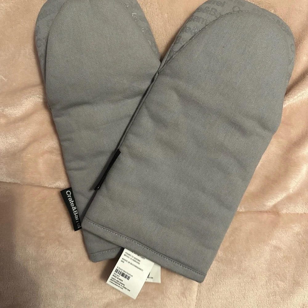 Crate & Barrel Gray Oven Mitts